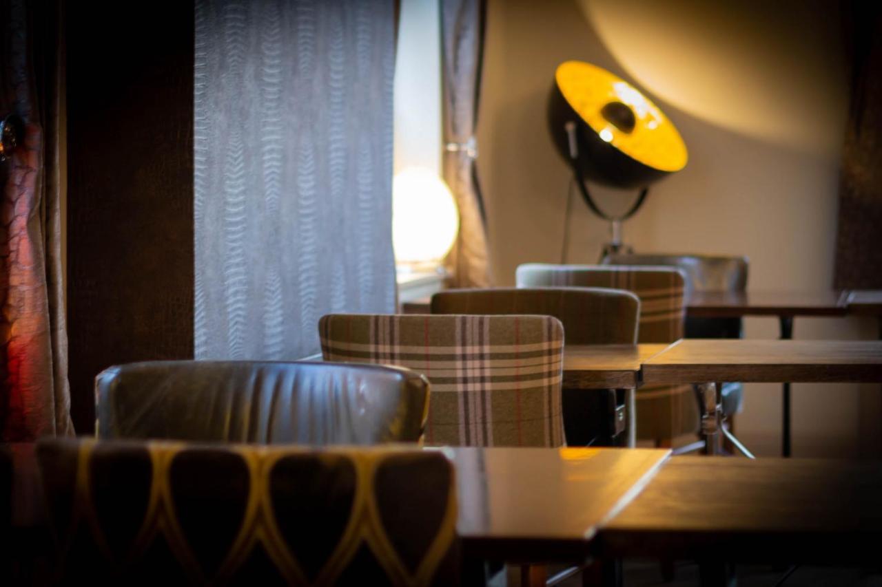 Hotel Advocate Arms à Market Rasen Extérieur photo